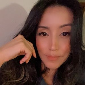 Meet your Posher, Leonela